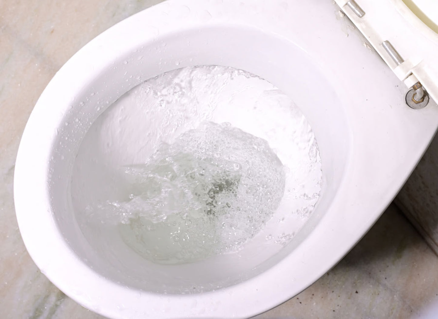 KLENIMORE™ Pro A chemical-free water treatment that keeps your toilet bowl clean.